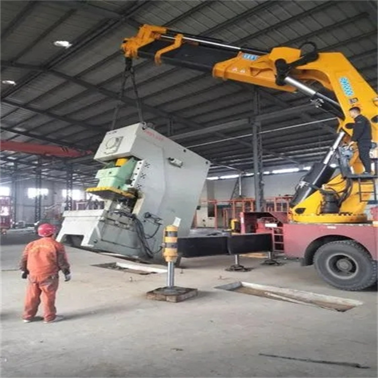 保康80吨折臂吊车出租附近电话